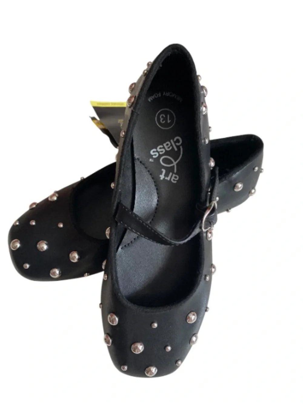 art class stylish black